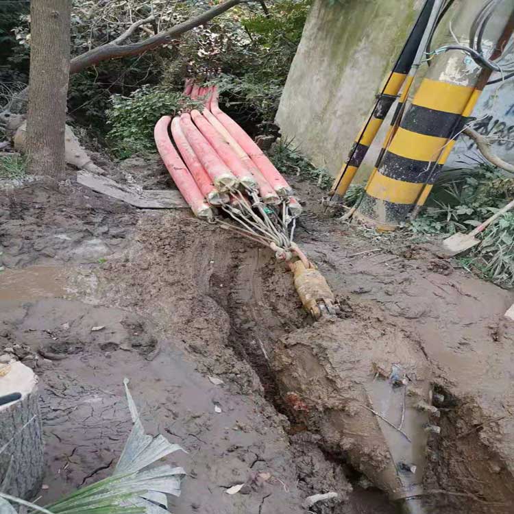 芒市拖拉管